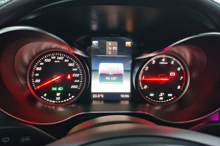 Used Mercedes-Benz GLC 2018 GLC 260 4MATIC Luxury Model