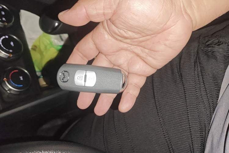 Used Mazda CX-4 2020 2.0L Automatic Two-Wheel Drive Blue Sky Dynamic Edition Vehicle Key