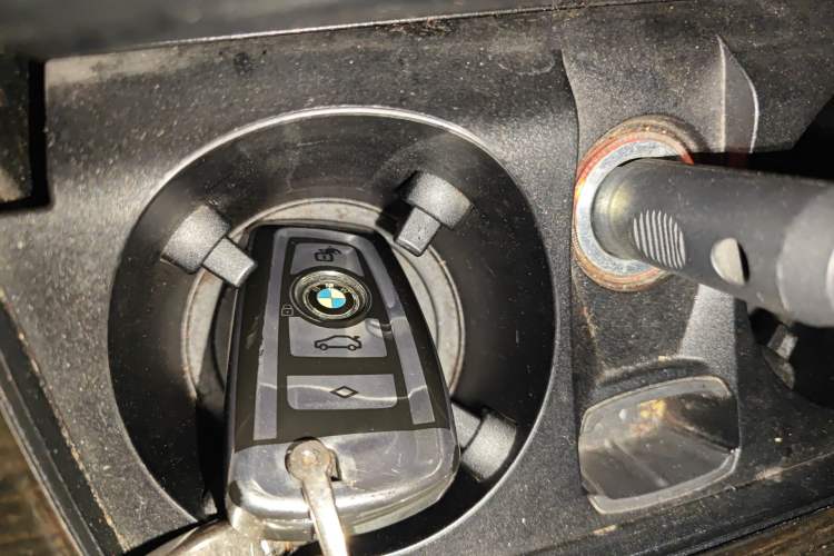 Used BMW 5 Series 2014 525Li Luxury Design Package
