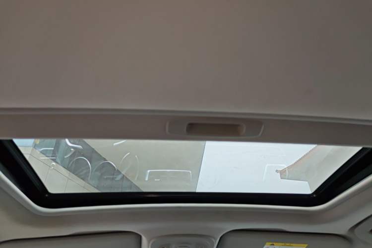 Used Citroen C4L 2014 1.6THP Intelligent Drive Automatic Dynamic Model Headliner