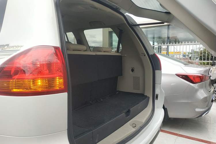 Used Mitsubishi Pajero Sport 2013 3.0L Automatic Two-Wheel Drive Luxury Edition