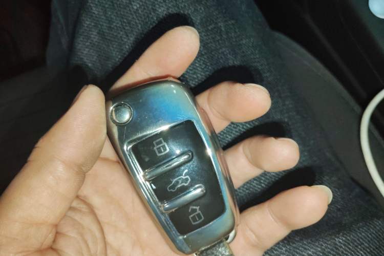 Used Audi A3 2020 Limousine 35 TFSI Sporty Version China VI Vehicle Key