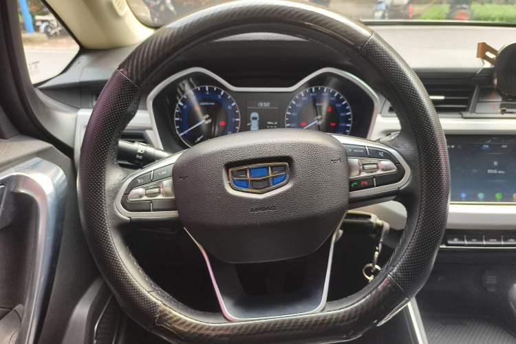 Used Geely Auto Vision X3 2019 Upgraded Model 1.5L Manual Luxury Version
