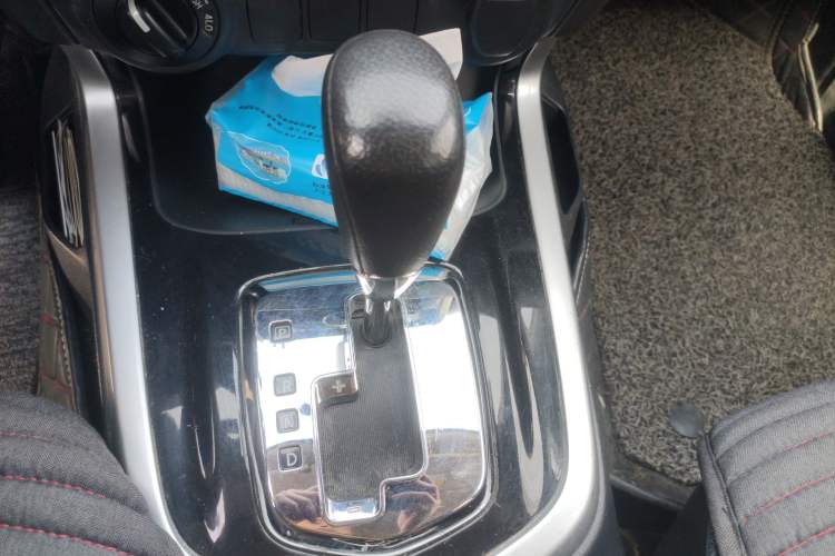 Used Nissan Navara 2017 2.5L Automatic 4x4 Luxury Edition QR25