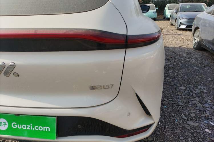 Used IM LS7 2023 77 kWh Urban Fit Rear-Wheel Drive
