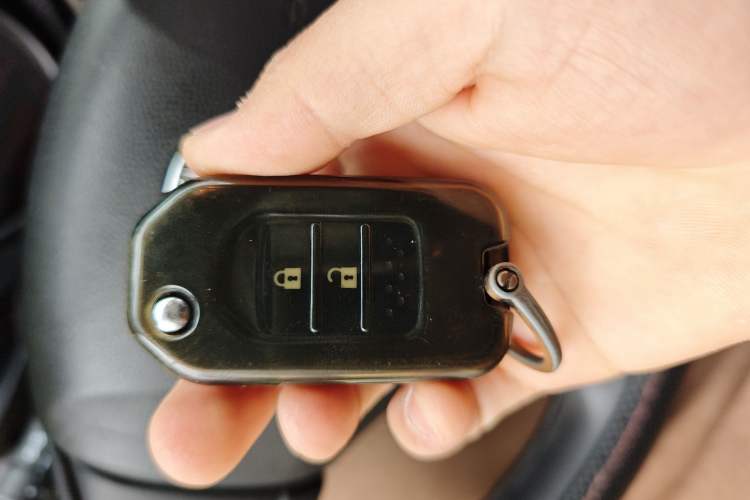 Used Honda Fit 2018 1.5L CVT Comfort Sunroof Version Vehicle Key