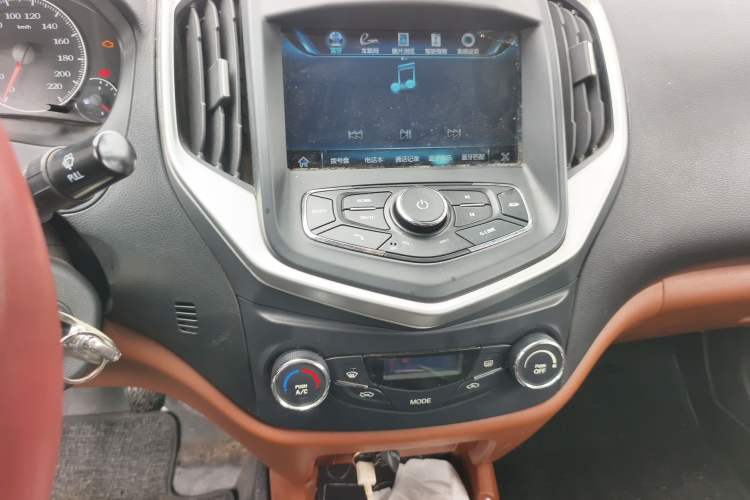 Used Geely Auto Diamond 2016 1.5L Manual Elite Edition
