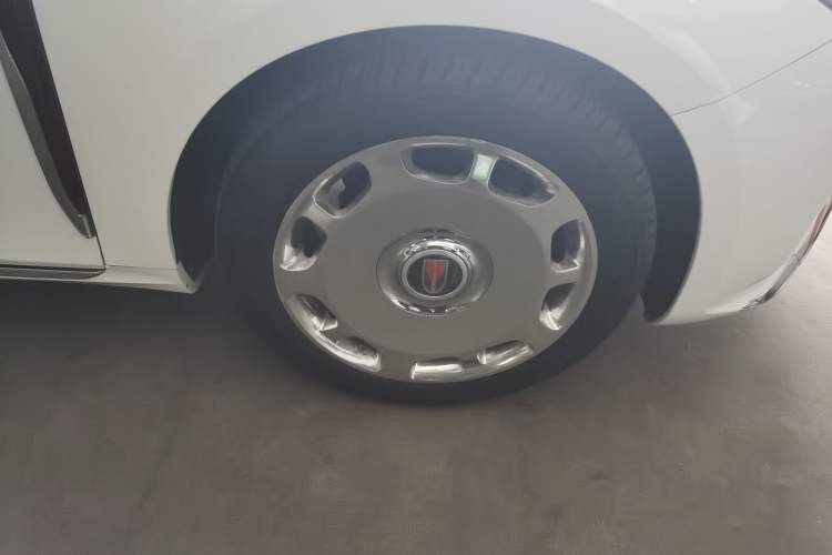 Used Hongqi H5 2023 2.0T Automatic Smart Connect Flagship Edition
