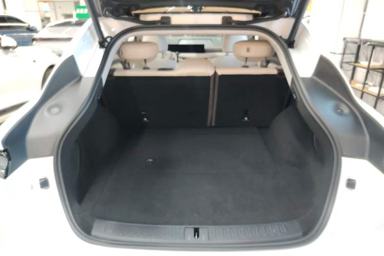 Used IM LS6 2025 Lingxi Intelligent Driving Edition Trunk