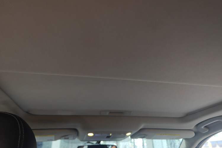 Used Infiniti Q50L 2018 2.0T Enjoyment Version China VI Standard Headliner