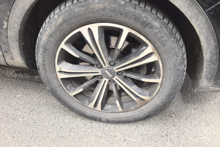 Used Wey VV6 2021 2.0T Two-Wheel Drive Smart Protection+ Right Front Wheel Hub