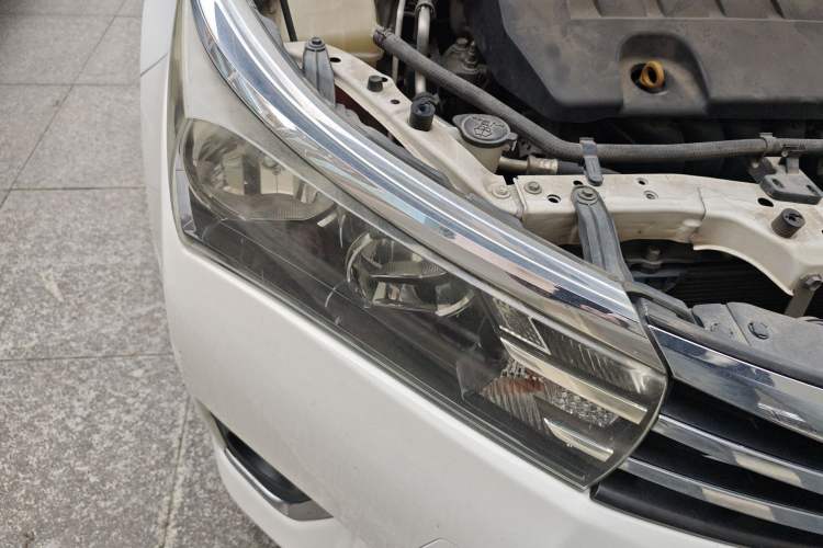 Used Toyota Corolla 2014 1.6L CVT GL Right Front Headlight