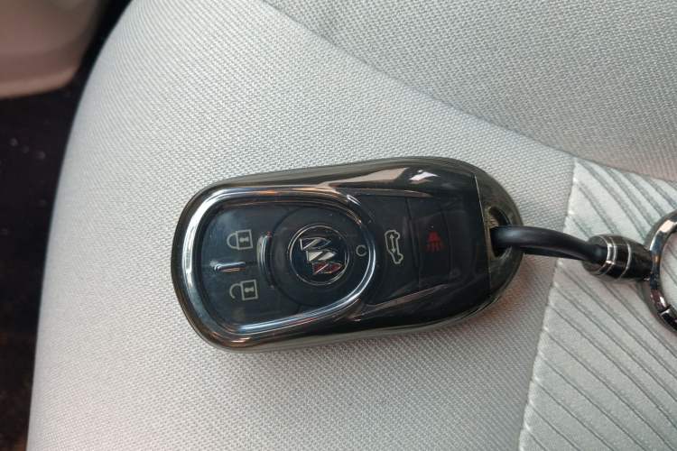 Used Buick GL8 2023 Land Executive Class Smart Enjoyment Model
