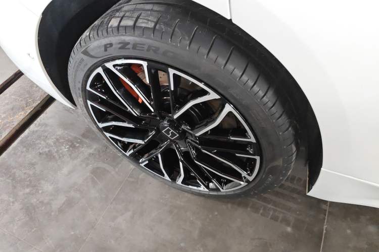 Used Zeekr 001 2025 YOU Edition 100 kWh All-Wheel Drive