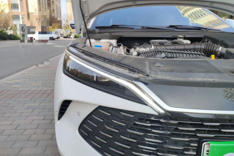 Used BYD Qin L 2025 DM-i Smart Drive 120KM Leading Model
