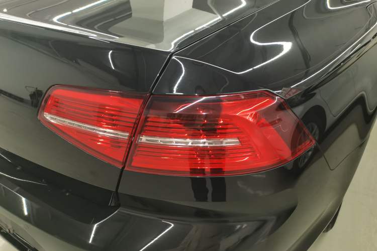 Used Volkswagen Magotan 2019 330TSI DSG Leading Edition China V Standard