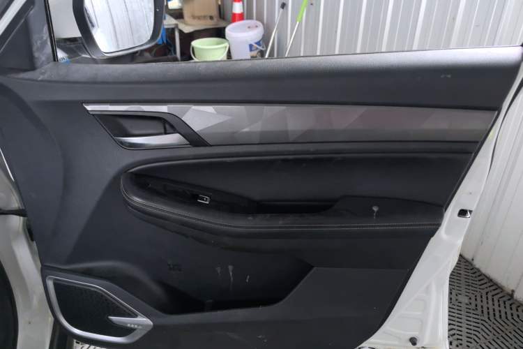 Used Geely Auto Vision X6 2021 PRO 1.4T Manual Luxury Model
