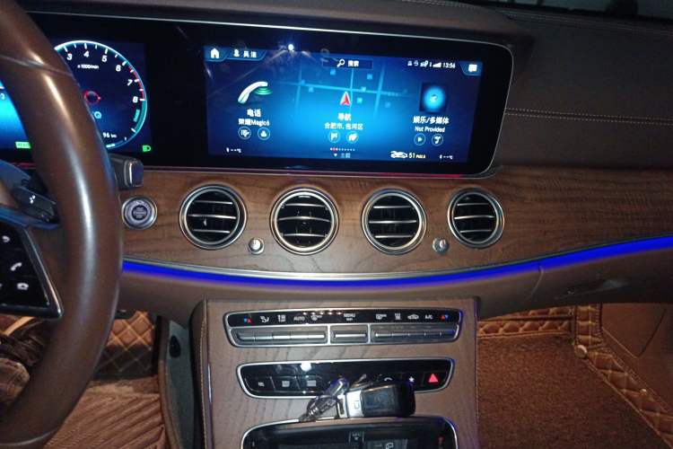 Used Mercedes-Benz E-Class New Energy 2022 Restyled E 350 e L Plug-in Hybrid Sedan
