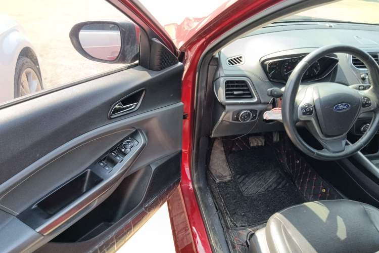 Used Ford Escort 2017 Happiness Edition 1.5L Automatic Fashion Version