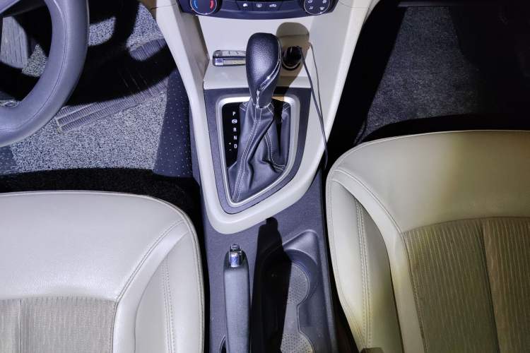 Used Buick GT 2016 15N Automatic Elite Edition Gear Lever