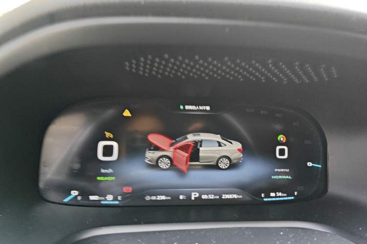 Used Roewe i6 New Energy 2017 45T Hybrid Connect & Smart Enjoyment Edition
