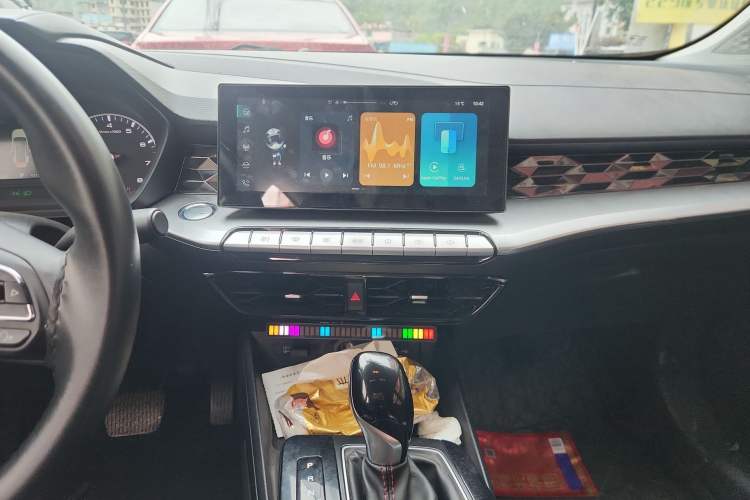 Used MG 5 2021 180 DVVT CVT Youthful Style Edition
