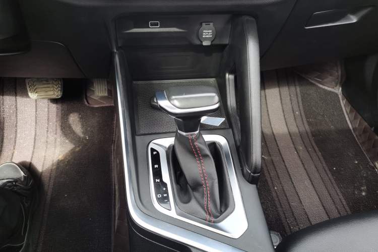 Used Geely Auto Vision X3 2021 PRO 1.5L CVT Deluxe Model
