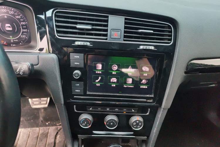 Used Volkswagen Golf 2019 280TSI DSG R-Line China VI Standard Audio And AC Panel