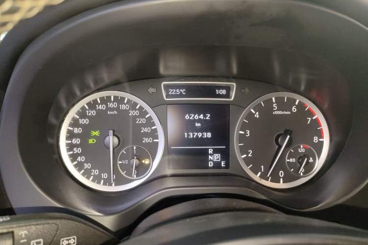 Used Infiniti QX30 2017 1.6T Two-Wheel-Drive Sport Edition Instrument Cluster