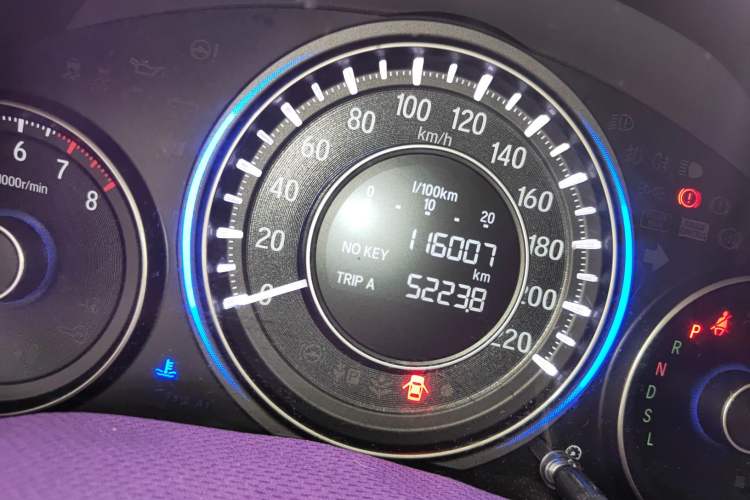 Used Honda Crider 2016 1.8L CVT Luxury Edition Odometer Close Up