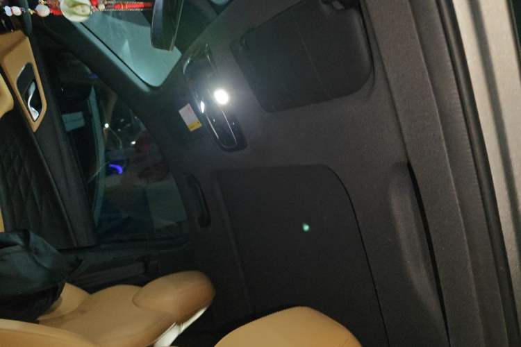 Used Roewe RX5 2023 1.5T Elite Edition Headliner