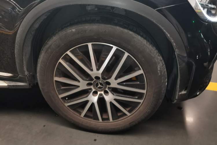 Used Mercedes-Benz GLC Coupe 2023 GLC 300 4MATIC Coupe SUV
