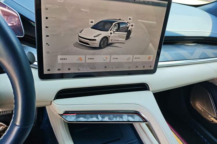 Used Zeekr 001 2021 Long-Range Dual-Motor WE Edition
