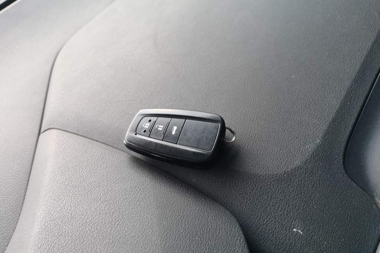 Used Toyota Levin 2022 Dual-Engine 1.8H E-CVT Luxury Edition Vehicle Key