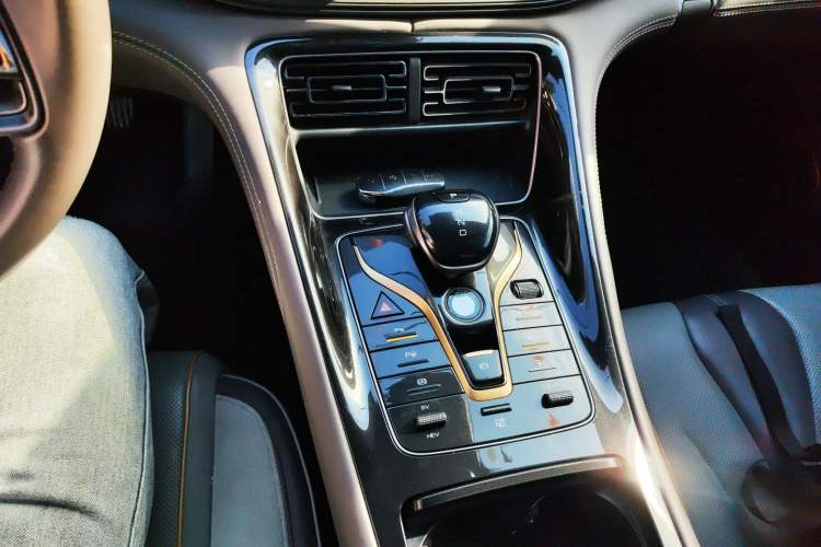 Used BYD Frigate 07 2023 DM-i 205KM Flagship Model