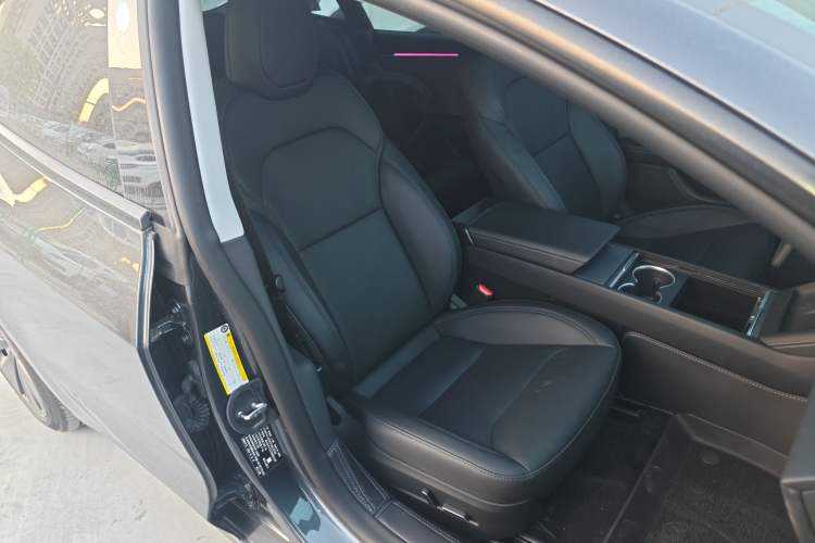 Used Tesla Model 3 2023 Rear-Wheel-Drive Version