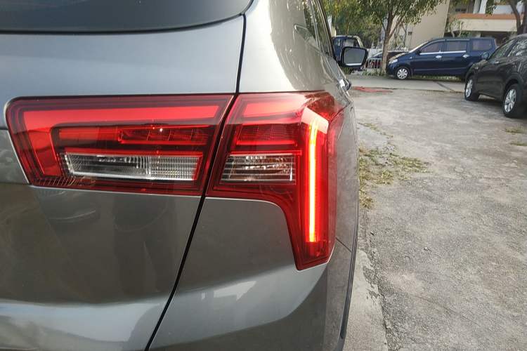 Used Venucia T60 2018 1.6L CVT Smart Edition (ISS) China VI
