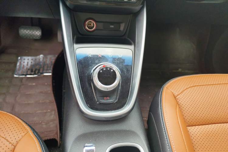 Used Baojun 510 2017 1.5L Automatic Luxury Model Gear Lever