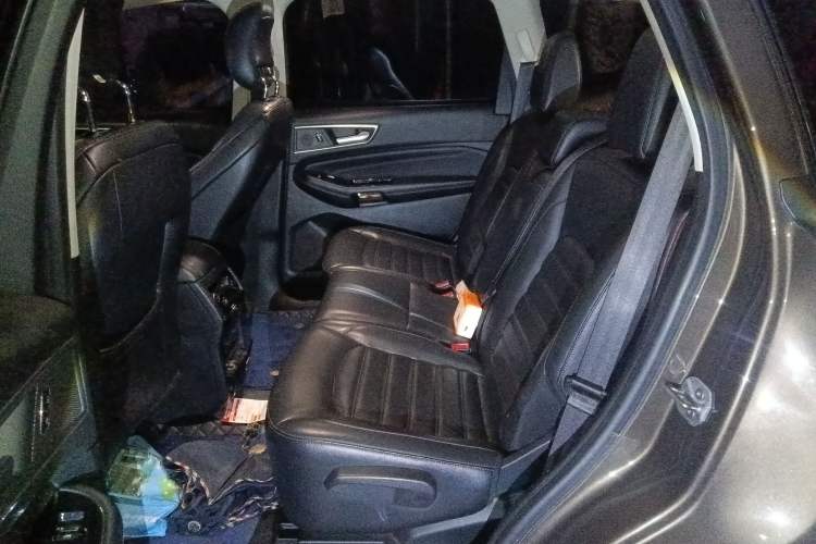 Used Ford Edge 2016 EcoBoost 245 Four-Wheel Drive Titanium Edition 7-Seater
