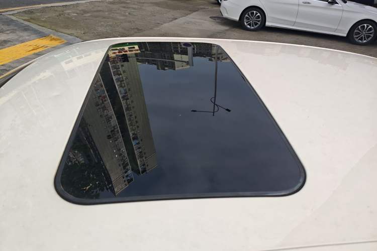 Used Volkswagen Lavida 2013 Revised Version 1.6L Automatic Luxury Edition
