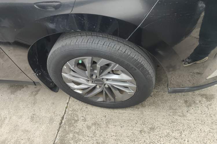 Used SAIC MAXUS G50 2023 PLUS 1.5T Automatic Escort Edition Right Front Wheel Hub