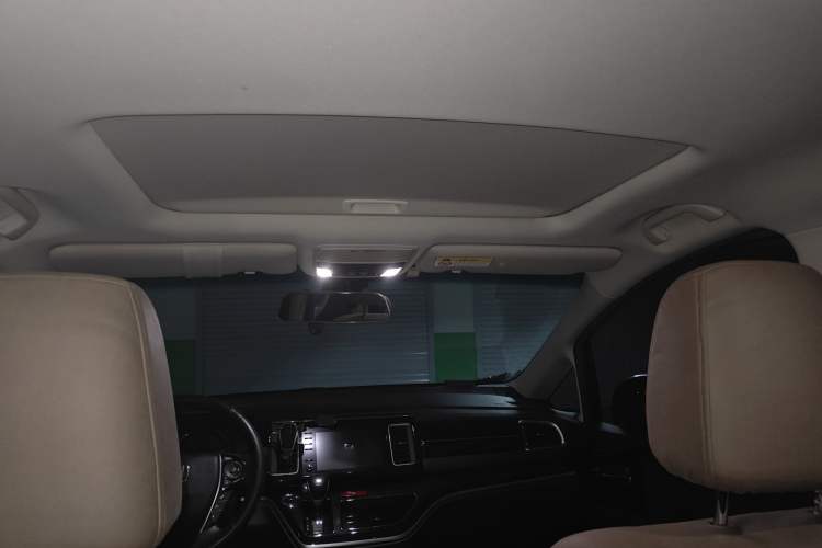 Used Honda Elysion 2019 2.0L Hybrid Luxury Edition
