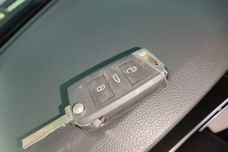 Used Volkswagen Tiguan L New Energy 2023 430 PHEV Plug-in Hybrid Prestige Edition
