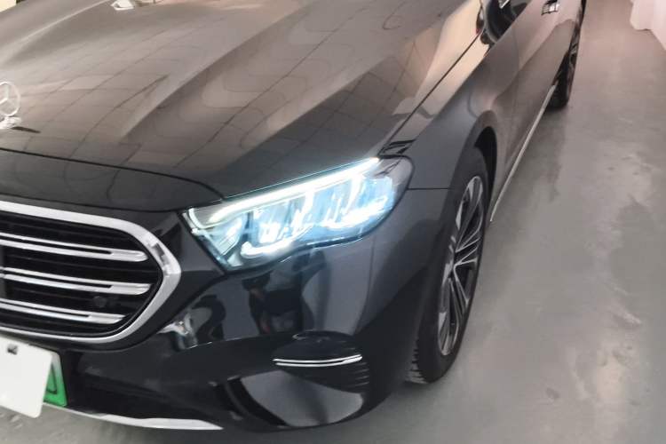 Used Mercedes-Benz E-Class New Energy 2024 E 350 e L Plug-in Hybrid Sedan
