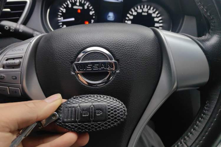 Used Nissan X-Trail 2014 2.0L CVT Smart Edition 2WD
