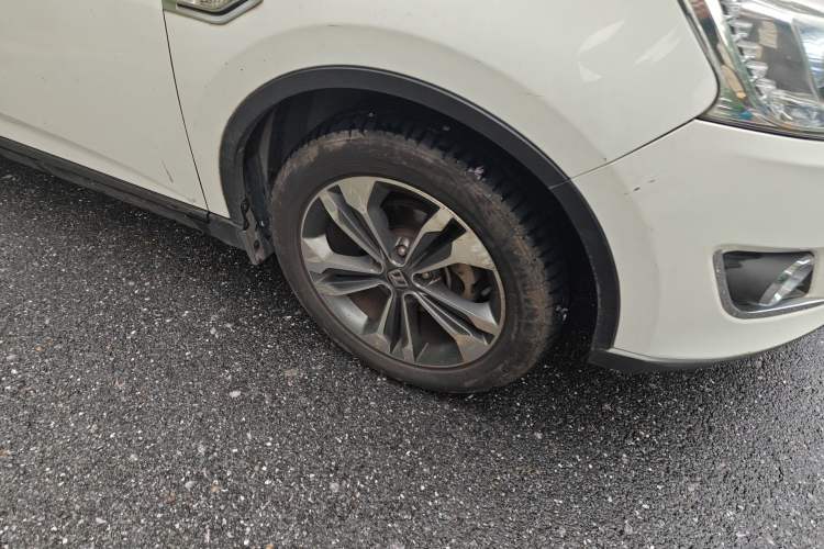 Used Luxgen U6 SUV 2017 1.8T Fashion-Upgraded Model Right Front Wheel Hub