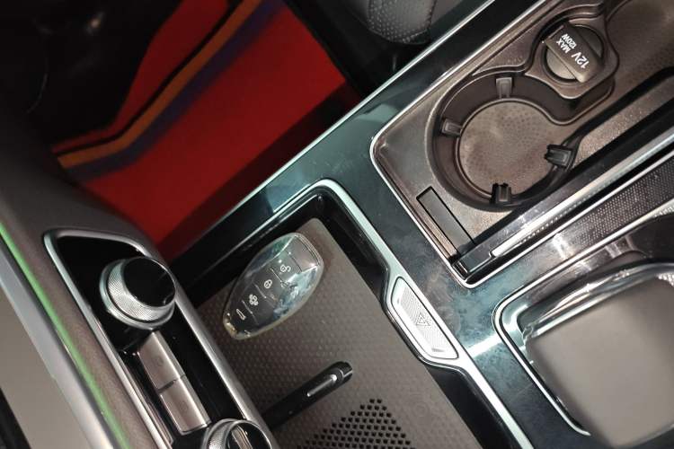 Used Hongqi HS5 2023 2.0T Qixiang Pro Edition Vehicle Key