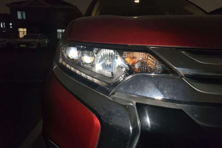 Used Mitsubishi Outlander 2018 2.4L 4x4 Elite Edition 5 Seats