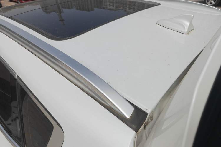 Used Haval H6 2017 Red Label 2.0T Automatic Two-Wheel Drive ZhiShang Model