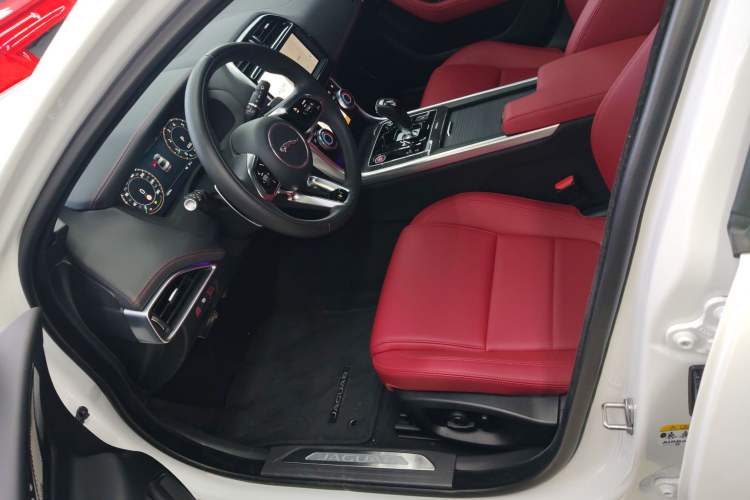 Used Jaguar XEL 2024 2.0T 250 PS R-DYNAMIC S Ebony Black Sport Edition
